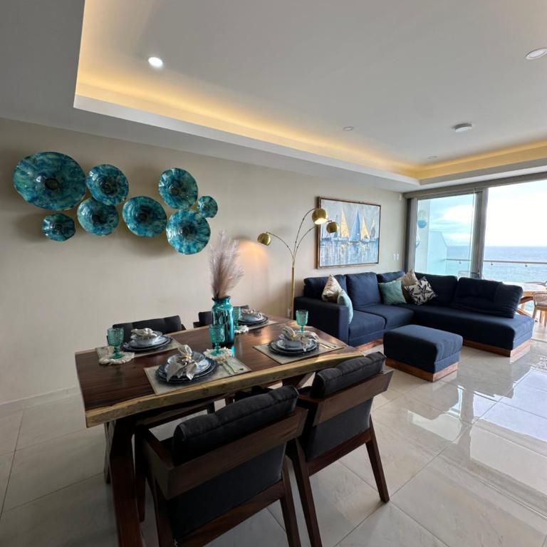 Sunset View Condo - Two-Bedroom Apartment - 11