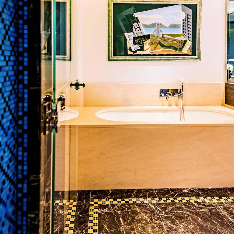 Prince de Galles, un hôtel Luxury Collection, Paris - Suite 1 Chambre Macassar - Vue sur Ville - 8