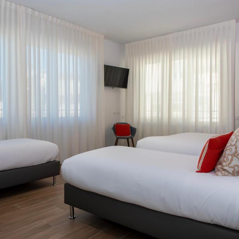 Florentia Boutique - Camera Quadrupla Deluxe - 13