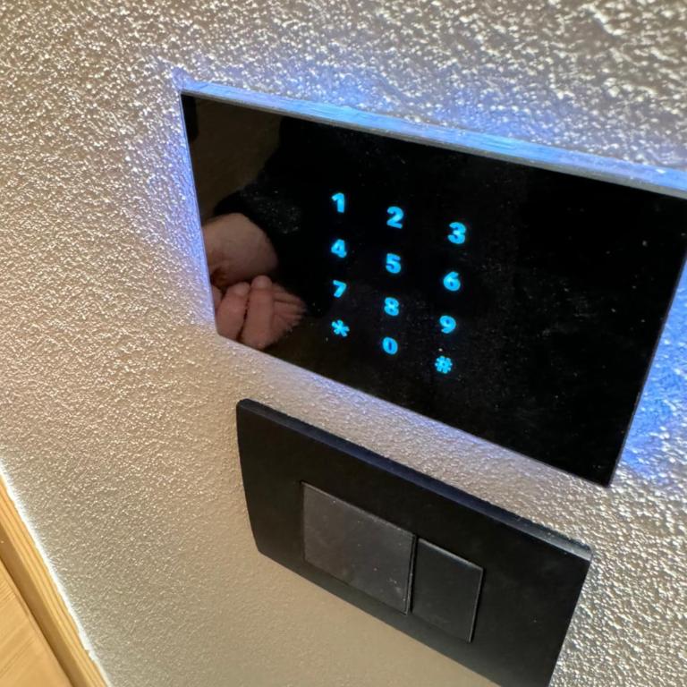 Palazzo Righi - Appartamento con 2 Camere da Letto - 33