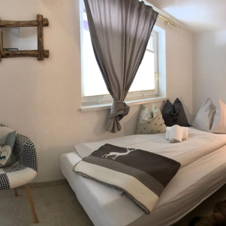 Landhaus Josefa - Three-Bedroom Apartment with 2 Balconies and Mountain View - 12