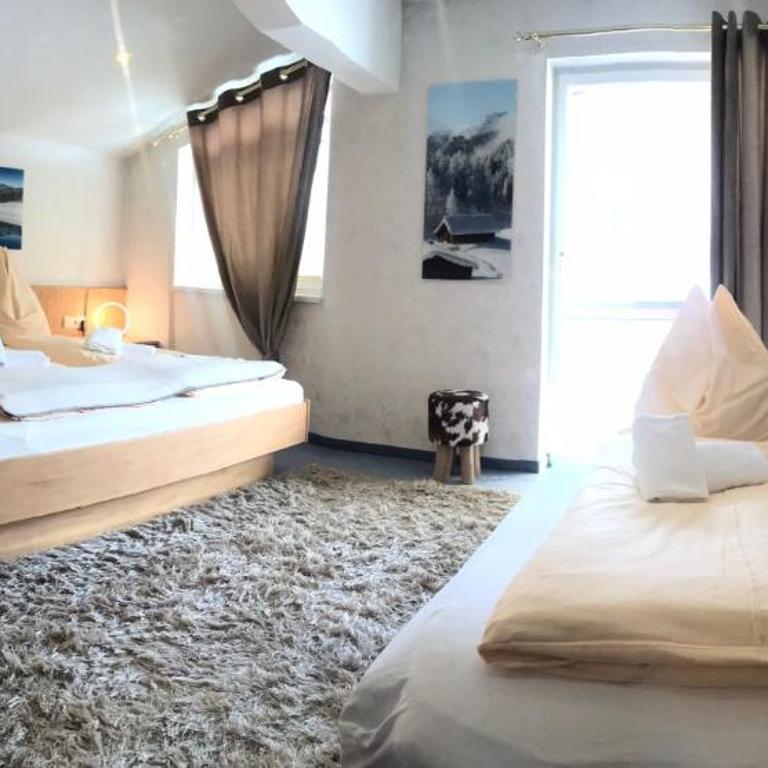 Landhaus Josefa - Three-Bedroom Apartment with 2 Balconies and Mountain View - 8
