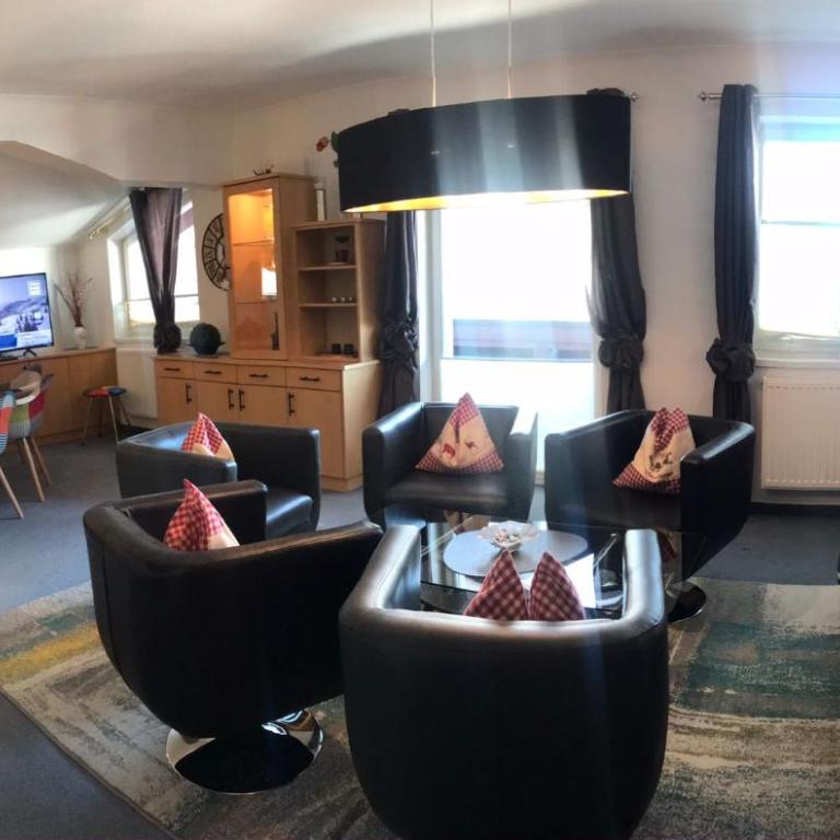 Landhaus Josefa - Three-Bedroom Apartment with 2 Balconies and Mountain View - 2