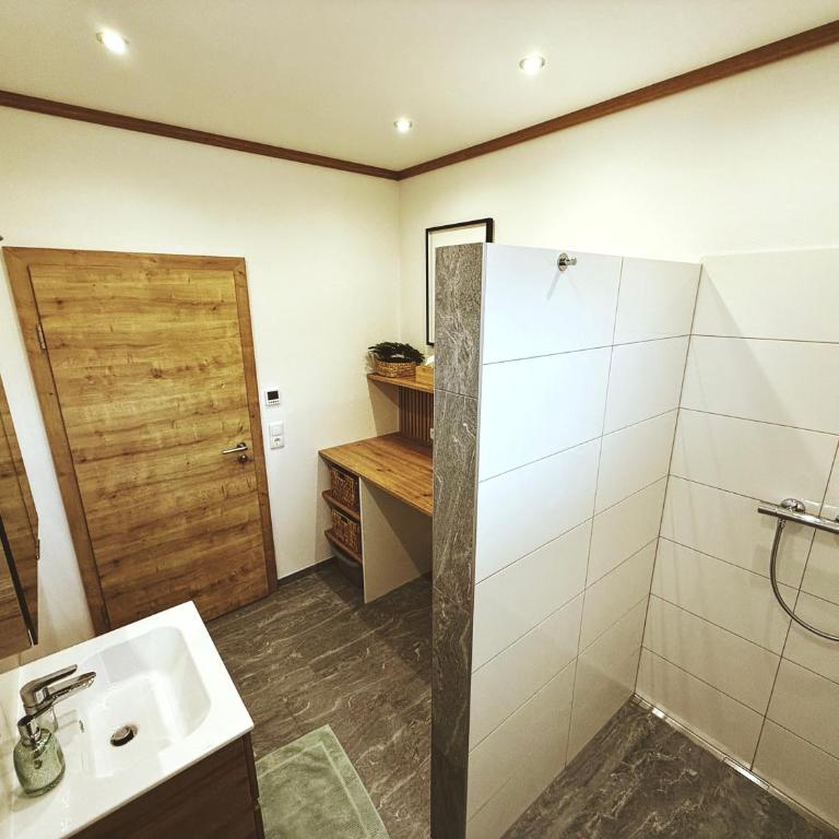 Panoramablick Apartment Bad Aussee - Two-Bedroom Apartment - 16