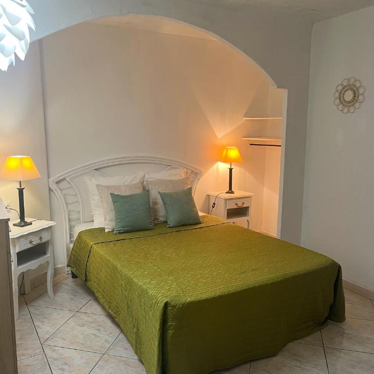 Bed & Breakfast Le Beauséjour - Chambre Double - Vue sur Piscine - 4