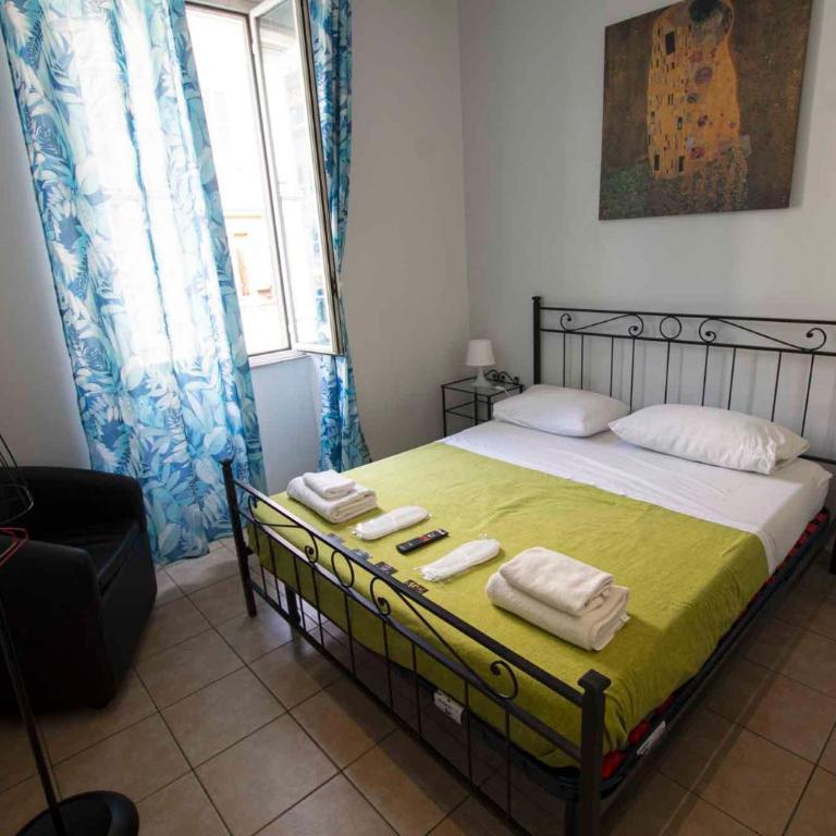 Old Bakery Rome GuestHouse - Camera Matrimoniale Piccola - 1