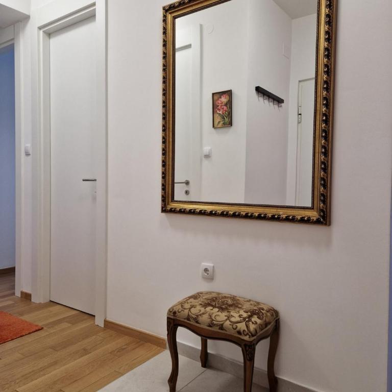 Apartmani Stan na dan 34 - Apartman sa 2 Spavaće Sobe i Balkonom - 20