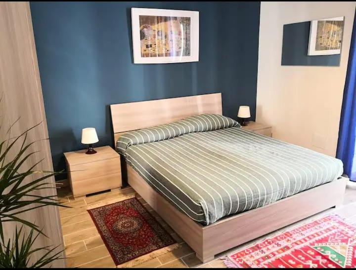 Trinità City Centre - locazione turistica affitto breve - Three-Bedroom Apartment - 12