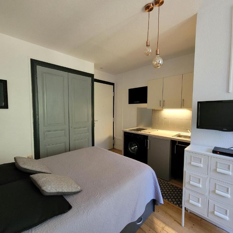 Le Beau Site - Studio Apartment - 13