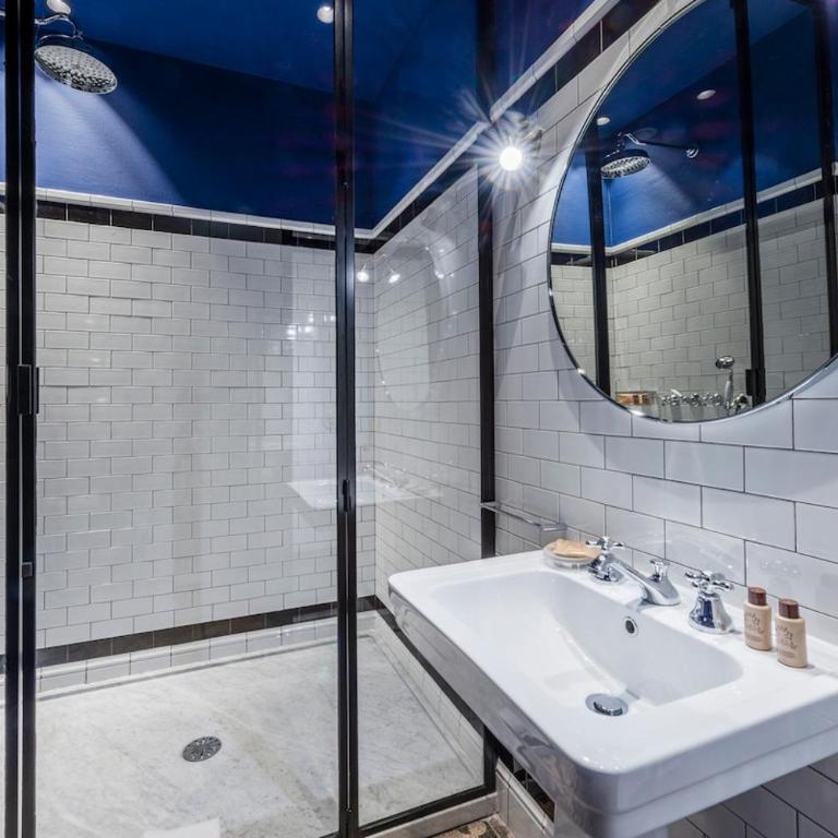 The Nine Suites - B Home - Junior Suite - 2
