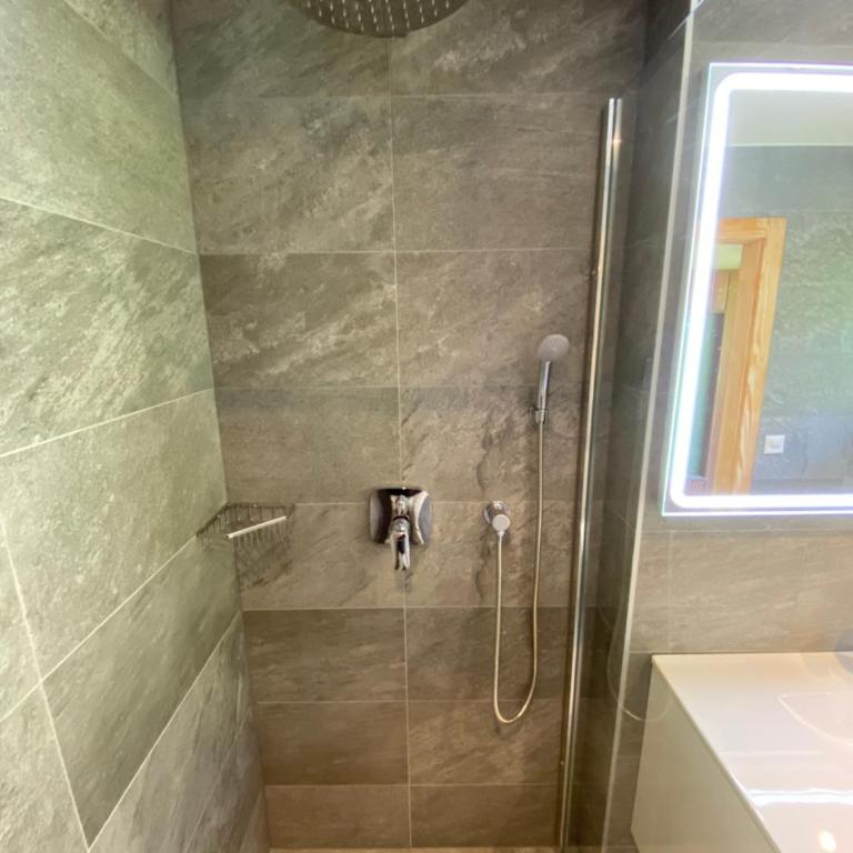 3,5 Zimmer Attikawohnung mit Traumaussicht - Apartment mit 2 Schlafzimmern - 17