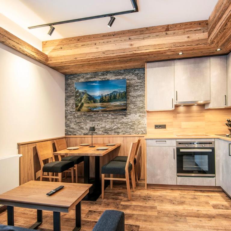 AlpinSpa zur Post Apartment - Bergbahn im Sommer 2026 inklusive - Deluxe Apartment mit 2 Schlafzimmern - 11