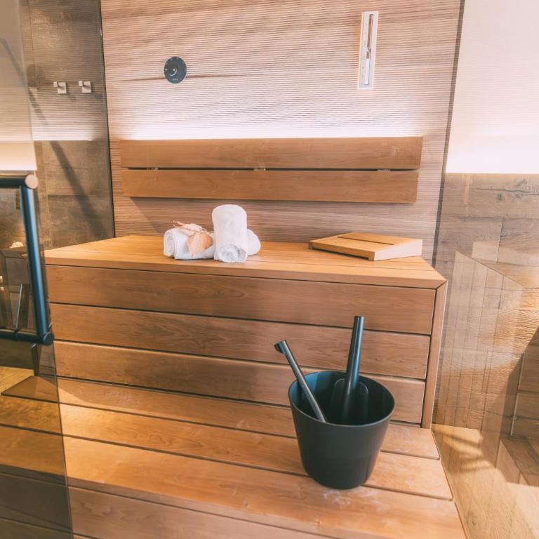 LIVALPIN 2Enjoy - with private Sauna - Two-Bedroom Apartment with Sauna, Balcony and Mountain View - 4