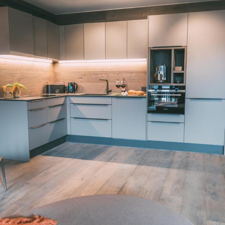 LIVALPIN 2Enjoy - with private Sauna - Two-Bedroom Apartment with Sauna, Balcony and Mountain View - 5