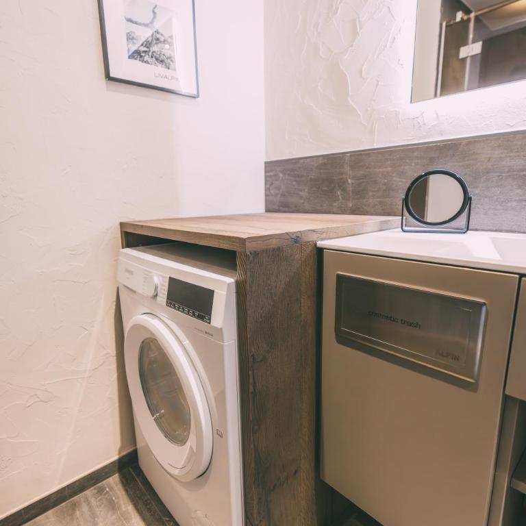 LIVALPIN 2Enjoy - with private Sauna - Two-Bedroom Apartment with Sauna, Balcony and Mountain View - 33