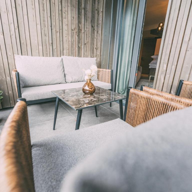 LIVALPIN 2Enjoy - with private Sauna - Two-Bedroom Apartment with Sauna, Balcony and Mountain View - 31