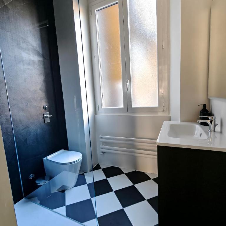 Black and White Apartment in Milan downtown with AC, Wifi and Subway M1 M2 Airoport connected, Central Station - Appartamento Deluxe - 20