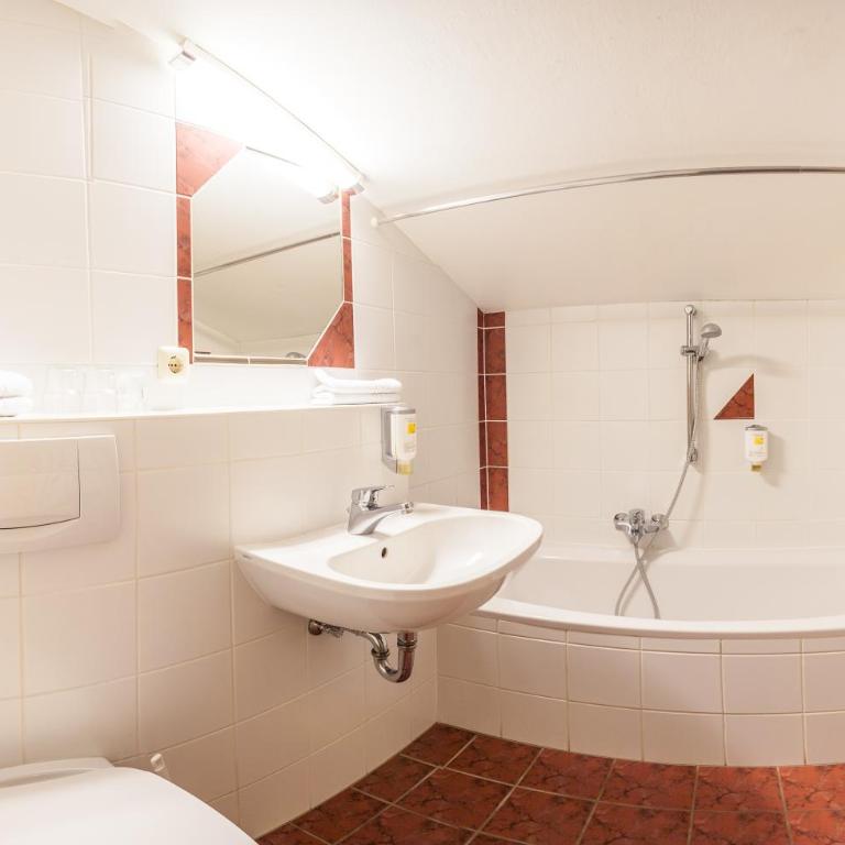Gasthof Ellmauer Hof - Camera Tripla Standard - 1