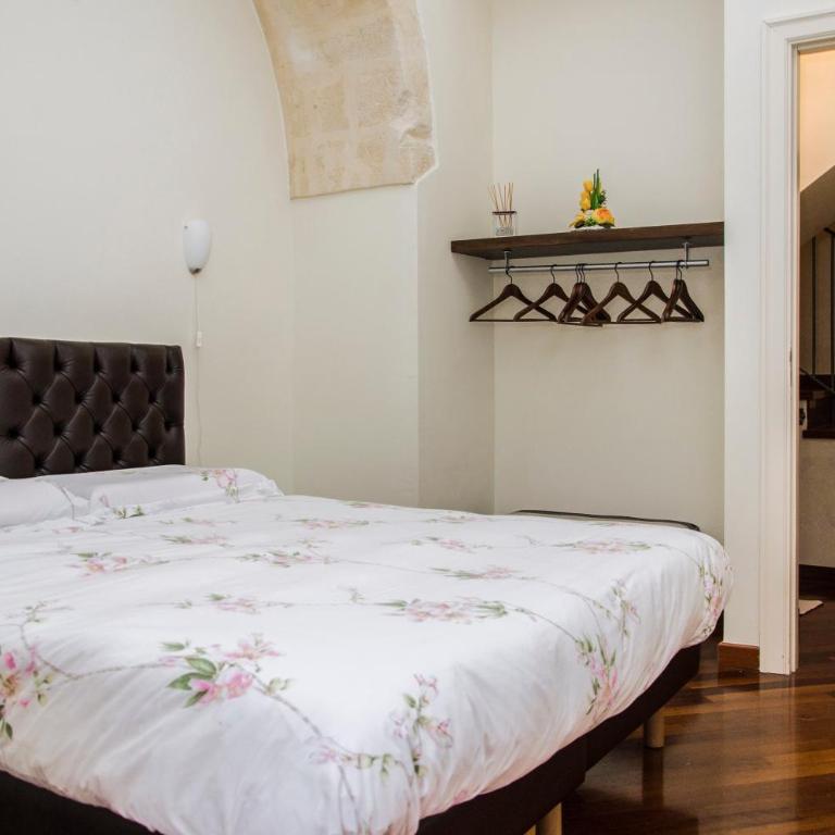 Alla dimora di Chiara Suite and Rooms - Camera Matrimoniale Piccola - 5