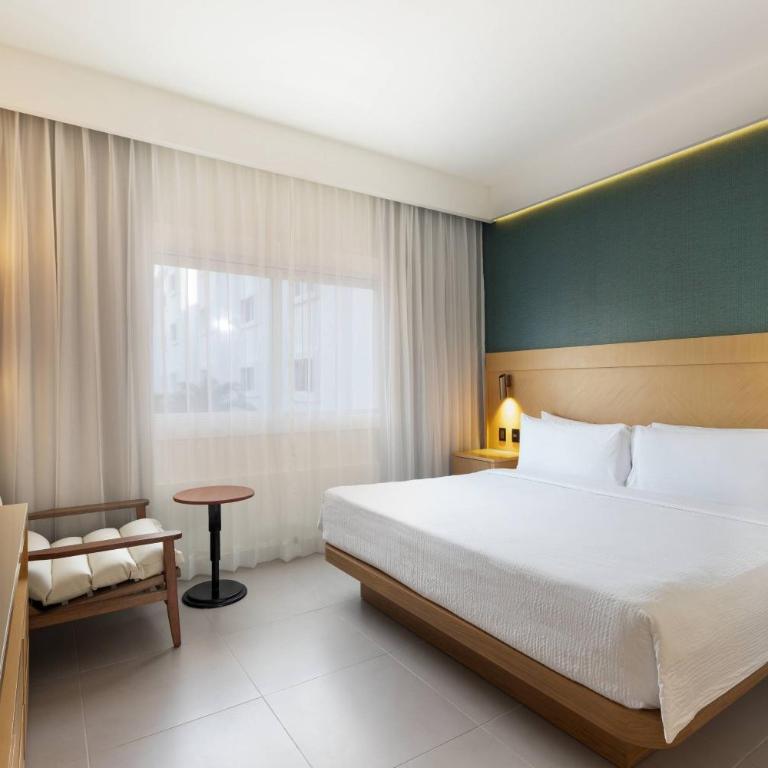 Courtyard by Marriott Cancun Airport - Junior Suite with Airport Transfer - 4