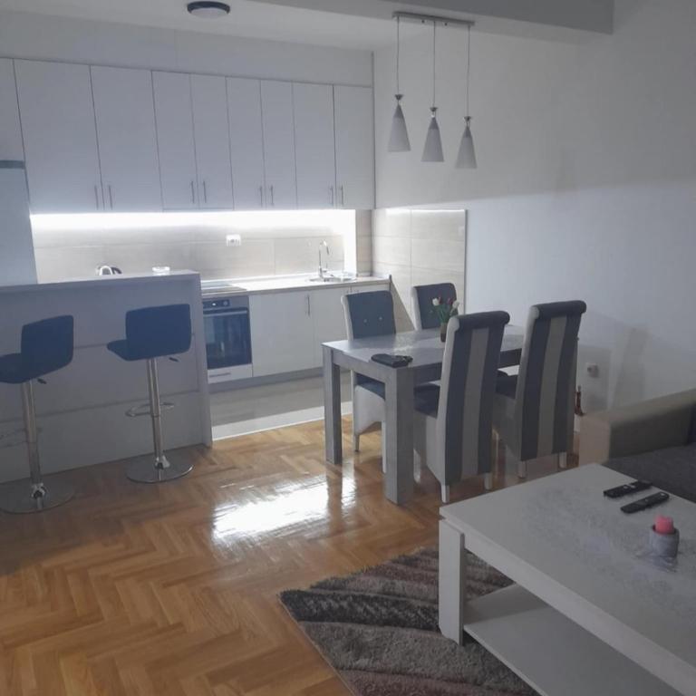 Apartmani Anica 2 Trebinje - One-Bedroom Apartment - 1