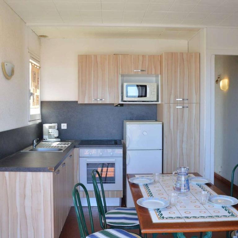 SP930-004 Appartement 3 pièces 4 couchages SAINT PIERRE LA MER - Apartment mit 2 Schlafzimmern - 2
