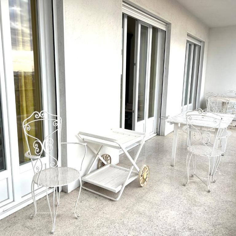 Terrace and view on all Nice city - Apartamento de 1 dormitorio con terraza - 11