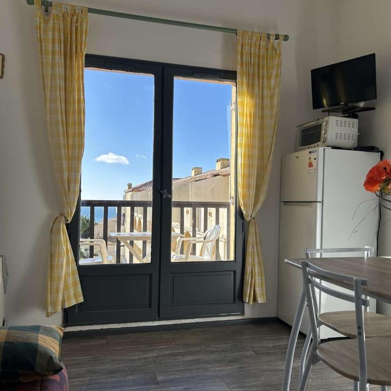 SP690-045 Studio Cabine 4 couchages SAINT PIERRE LA MER - Appartement 1 Chambre - 6