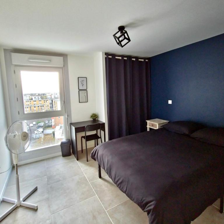 Les chambres de Sandrine avec dans un appartement en collocation - Chambre Double avec Salle de Bains Privative - 2