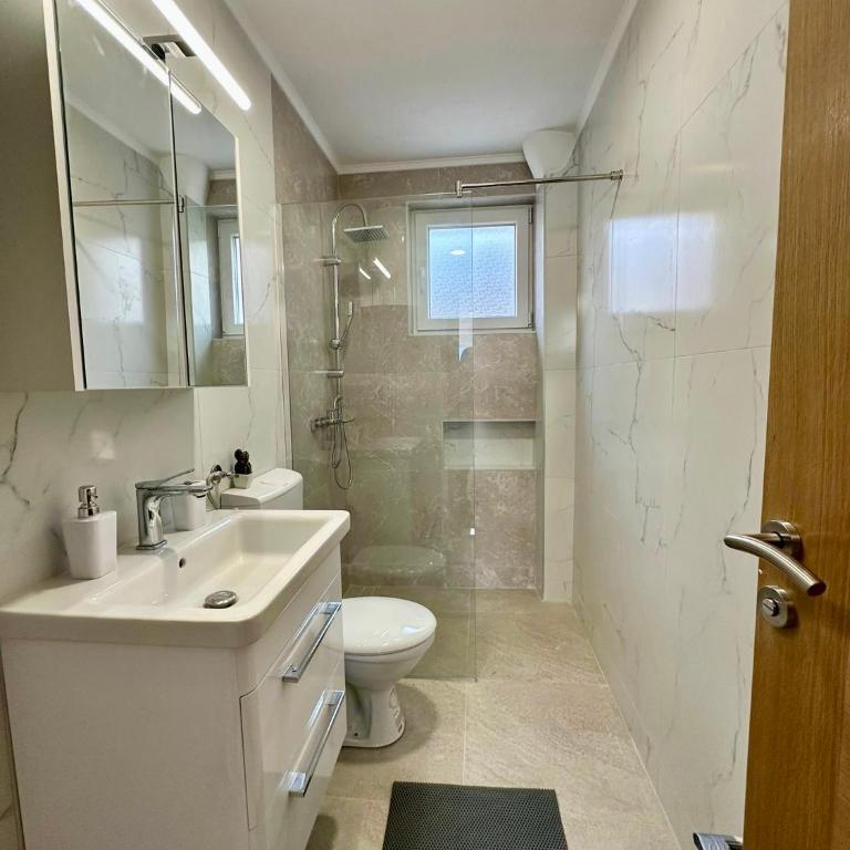 Emos apartment - Two-Bedroom Apartment - 10