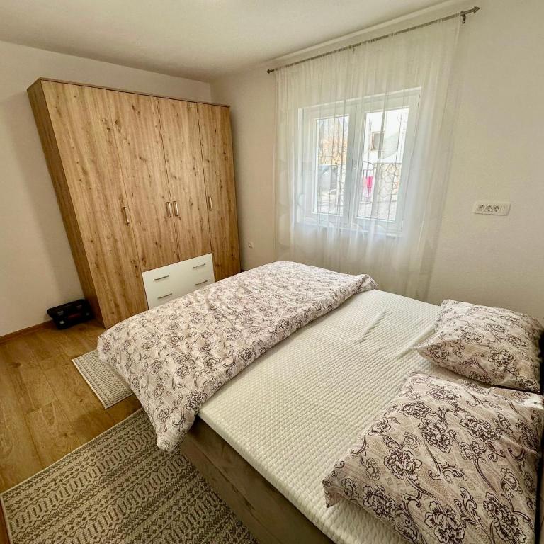 Emos apartment - Two-Bedroom Apartment - 8