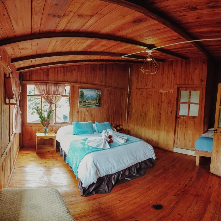 Mindo GlamBird Glamping & Lodge - Standard Double Room - 1