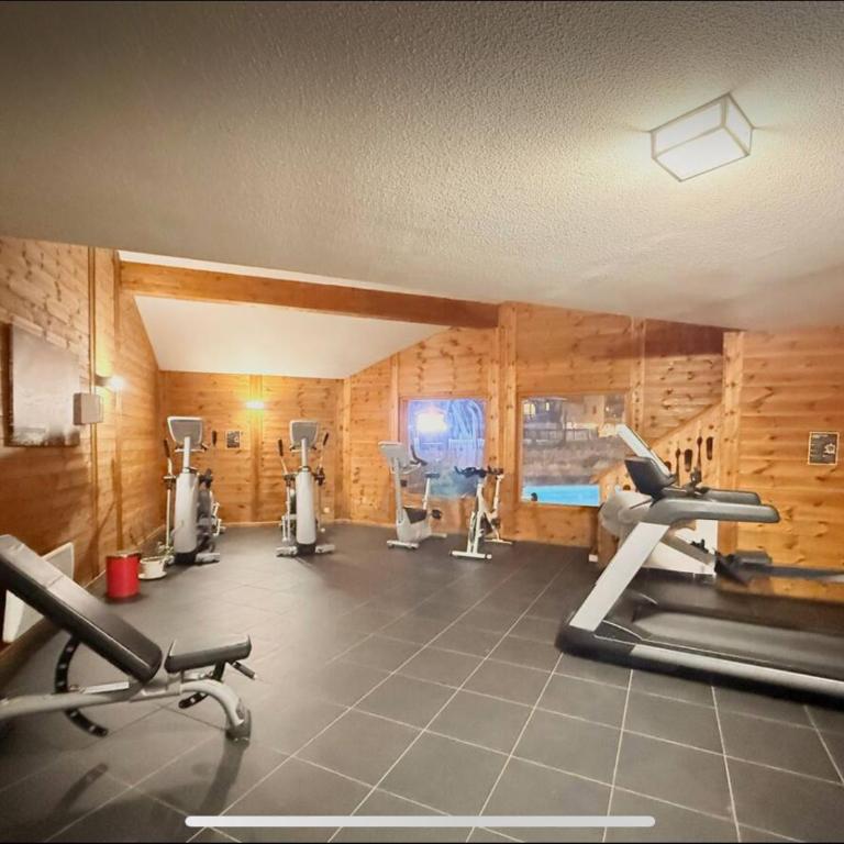 T3 Centre ORRES 1800 - 6 personnes sur piste - Rénové avec parking - M4 - Apartment mit 2 Schlafzimmern - 21