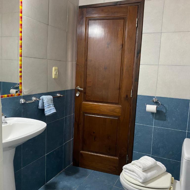 CASA FAUSTINA TRANQUILIDAD y CONFORT EN CHASCOMUS - Two-Bedroom House - 8