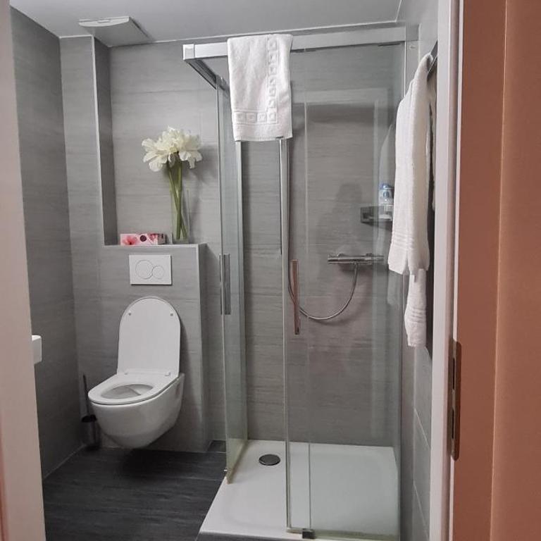 Hotel Garni - Doppelzimmer - 13