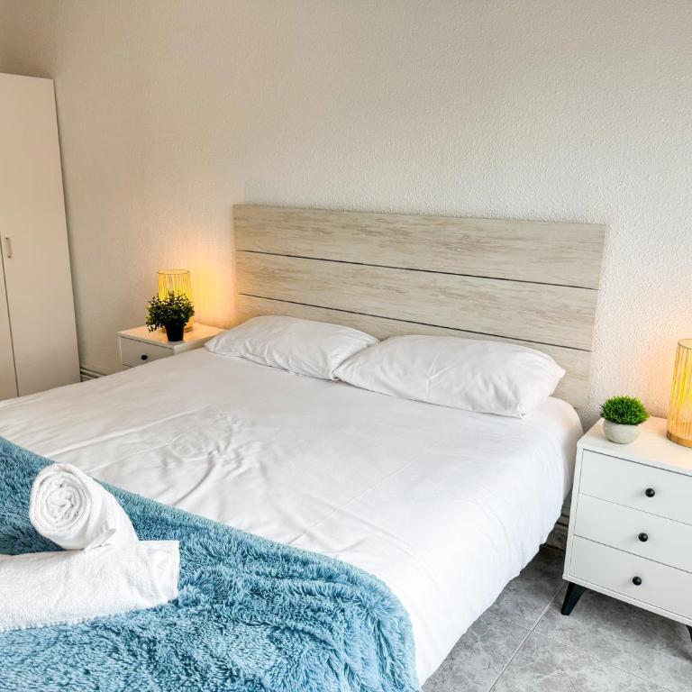 El Aguila Del Pilar ComoTuCasa - Three-Bedroom Apartment - 26