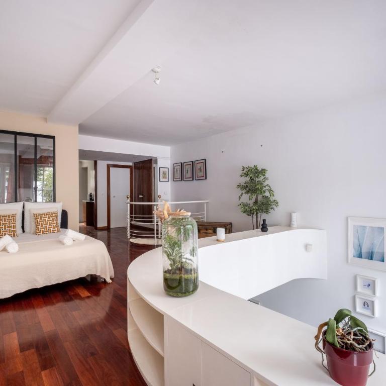 Loft d Exception au Pied des Champs-Élysées - Appartement 2 Chambres - 3
