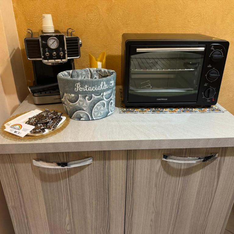 CasArcobaleno Fronte Policlinico - Appartamento con 2 Camere da Letto - 18