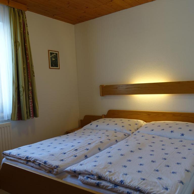 Aparthaus Birkenheim - Two-Bedroom Apartment (2-4 Adults) with Balcony - 6