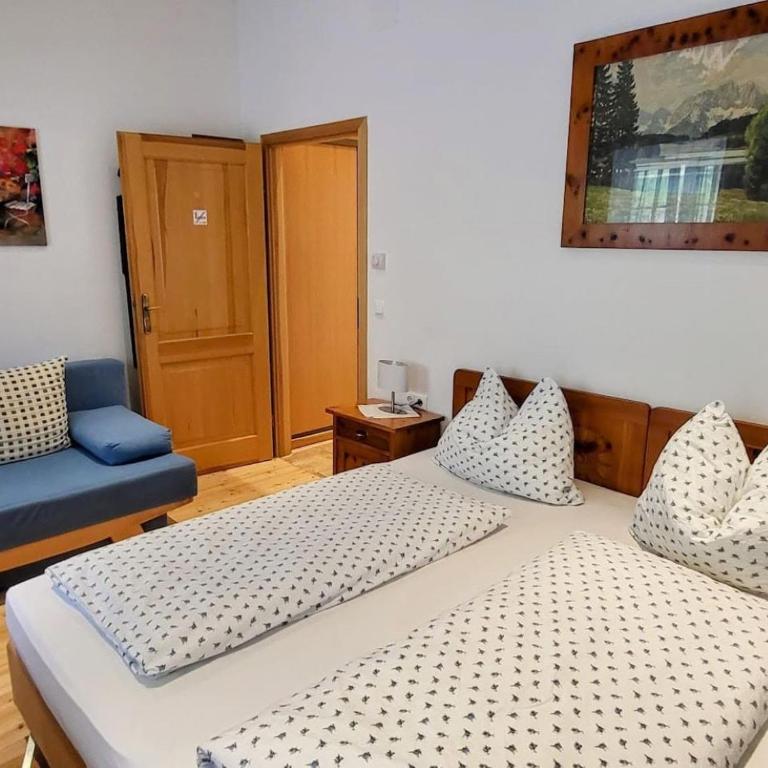 Pension Sedlak - Familienzimmer mit Balkon - 9