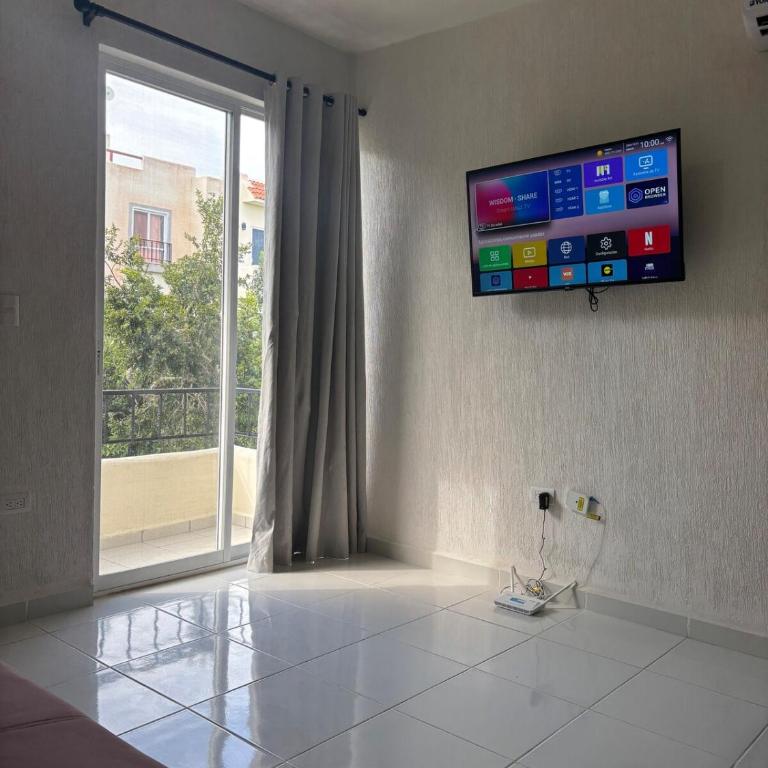 Apt for 4 ppl, walking distance to festival - Two-Bedroom Apartment - 4