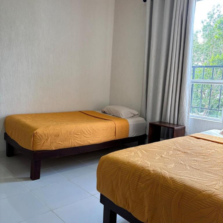 Apt for 4 ppl, walking distance to festival - Two-Bedroom Apartment - 7