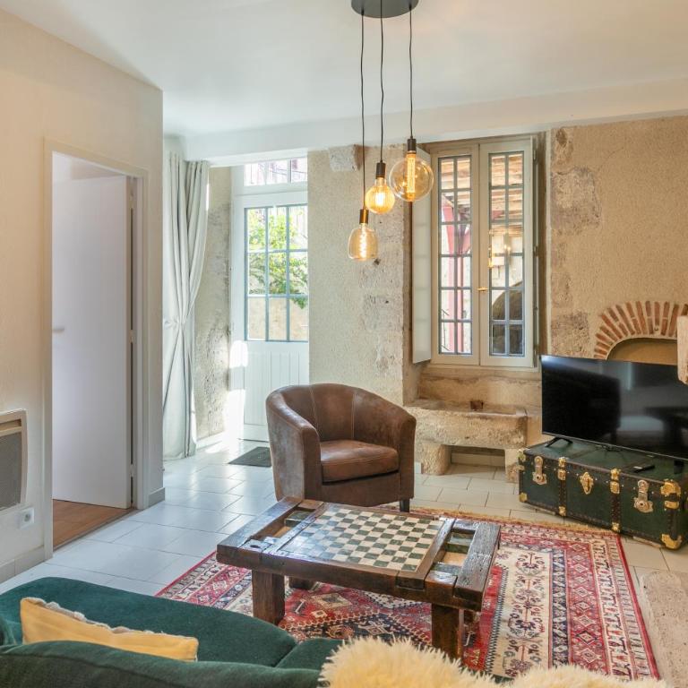 L'Antre des rois - place de parking - Two-Bedroom Apartment - 2