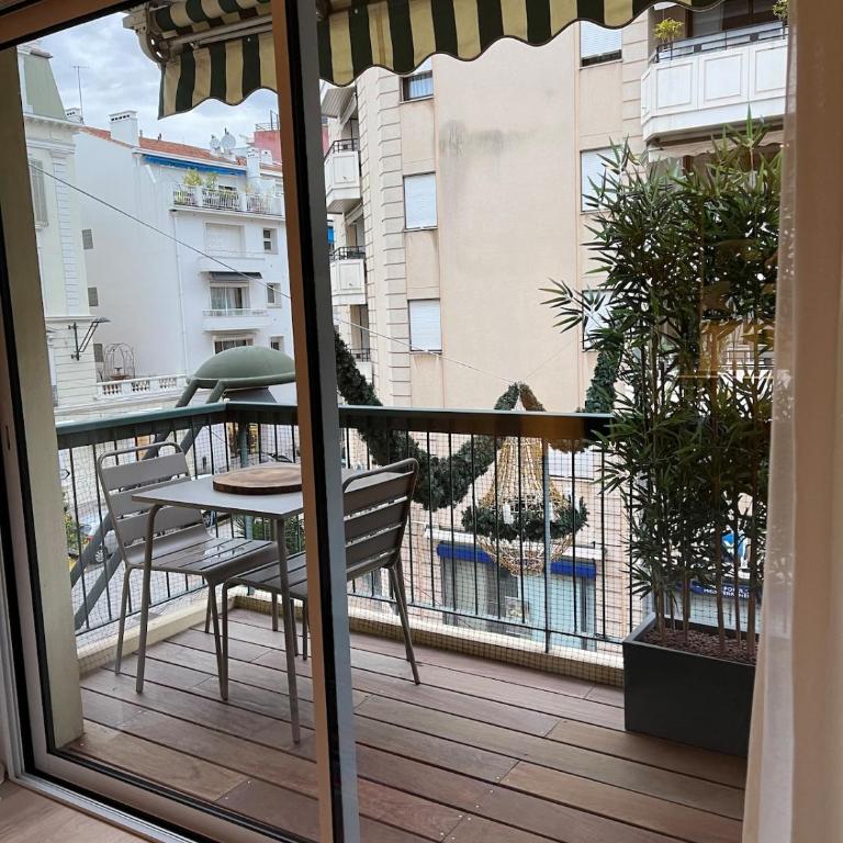 Superbe studio pour congrés au coeur de Cannes - Apartment mit Stadtblick - 32