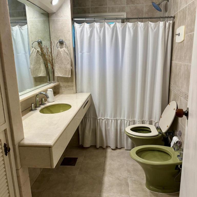 Amplia casa divina zona - Casa de 4 dormitorios - 23