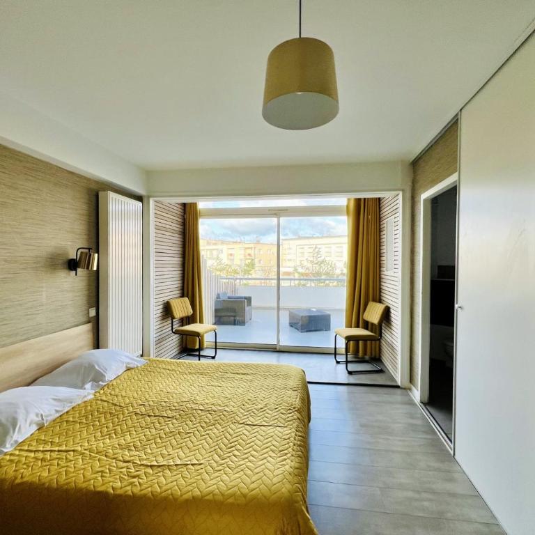 Hôtel Le Littoral - Berck sur Mer - Chambre Familiale avec Terrasse - Vue sur Mer - 5