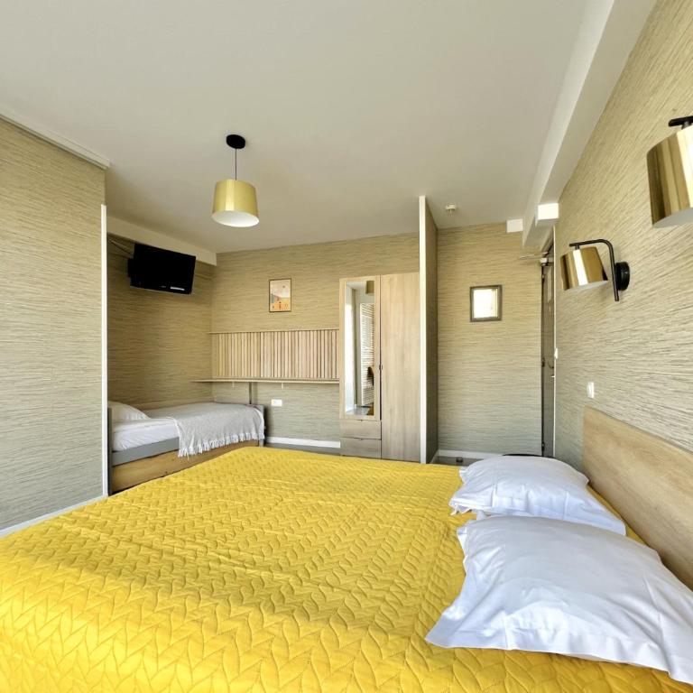 Hôtel Le Littoral - Berck sur Mer - Chambre Familiale avec Terrasse - Vue sur Mer - 9