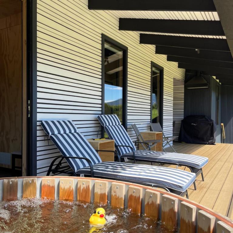 Aysén Lodge - Cabaña con Tinaja - Three-Bedroom Chalet - 3