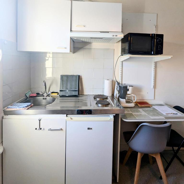 La Villa Oscar en plein cœur de ville - Estudio con vistas al patio - 12
