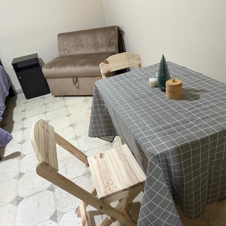 MavHouse, garzonier céntrico y acogedor, a pocas cuadras del mercado central y la plaza principal - Casa con 1 dormitorio - 3